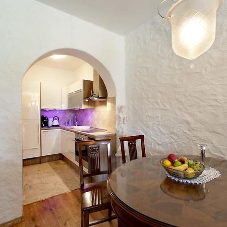 Villa Castello Rausch Valkarin エクステリア 写真