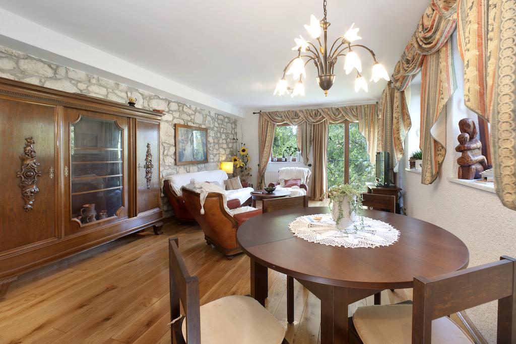 Villa Castello Rausch Valkarin 部屋 写真