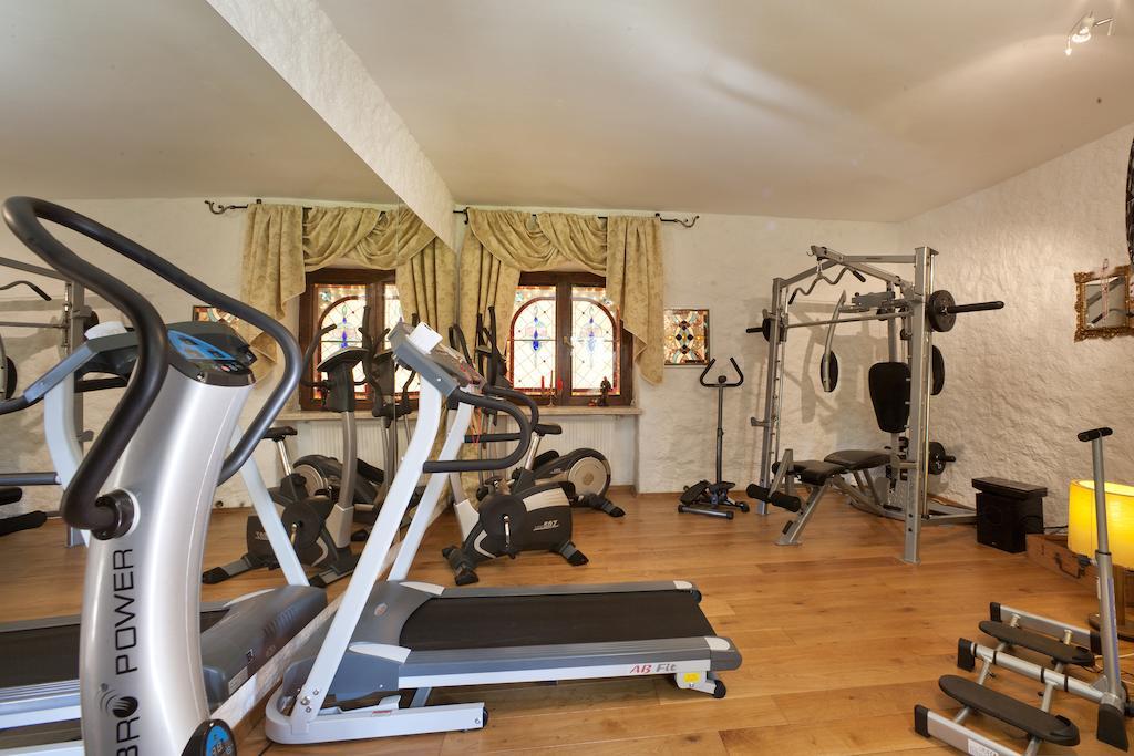 Villa Castello Rausch Valkarin エクステリア 写真